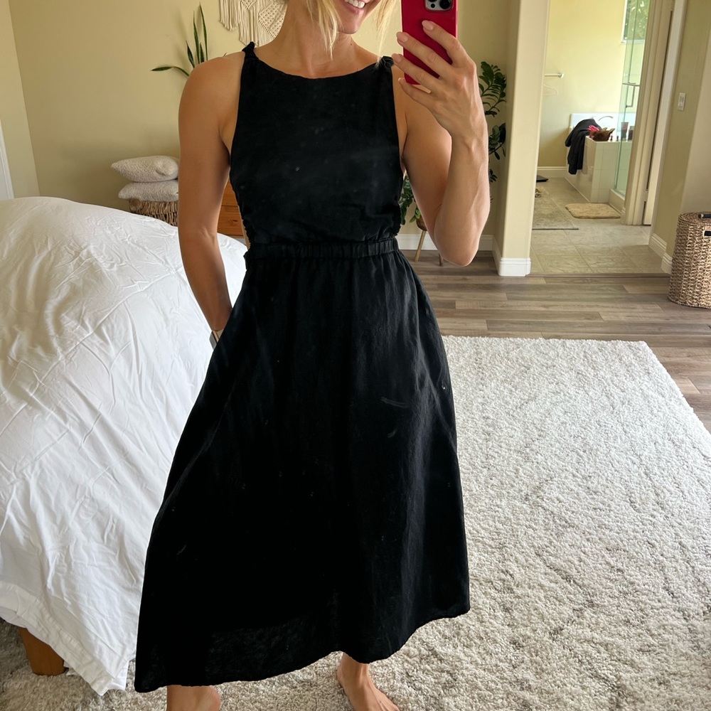 Petal & Pup Black Maxi Dress w. Pockets